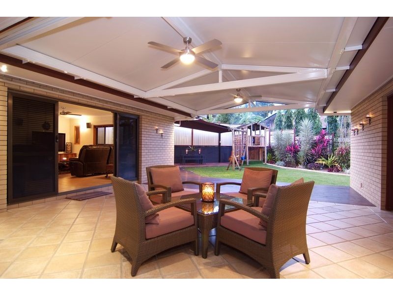 10 Caesar Close, Mooroobool QLD 4870