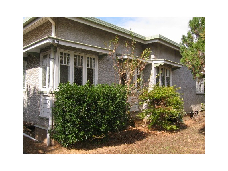 15 Anderson Street, Manunda QLD 4870