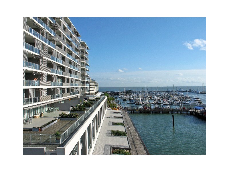 72/1 Marlin Parade, Cairns QLD 4870