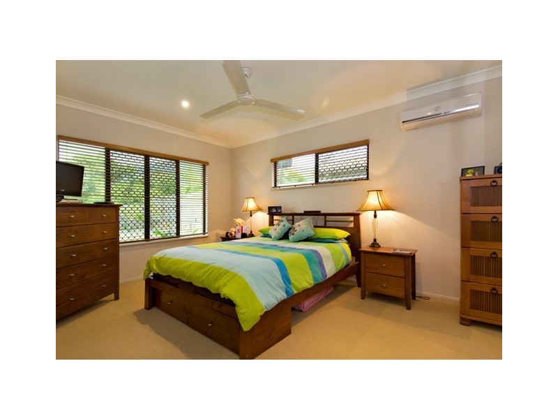 Bentley Park QLD 4869