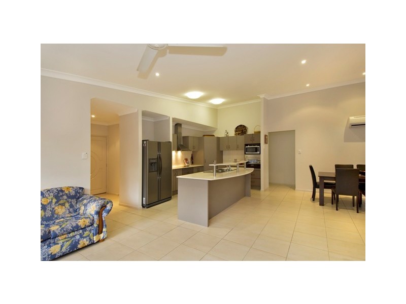 Bentley Park QLD 4869
