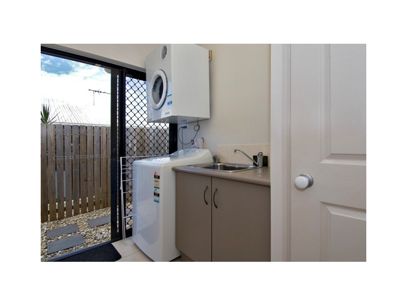 Bentley Park QLD 4869