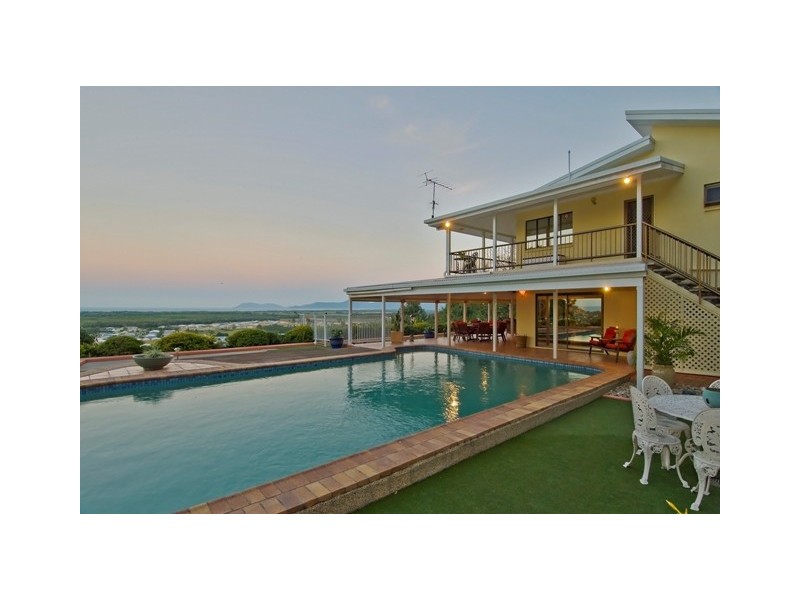 105-107 Panguna Street, Trinity Beach QLD 4879