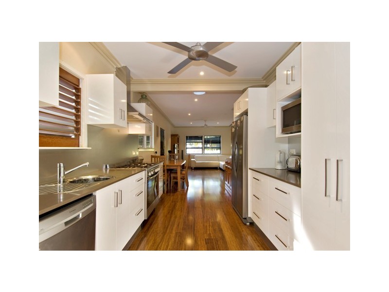 146  Greenslopes Street, Edge Hill QLD 4870