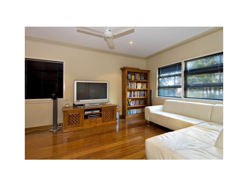 146  Greenslopes Street, Edge Hill QLD 4870