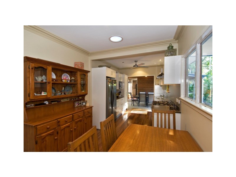 146  Greenslopes Street, Edge Hill QLD 4870