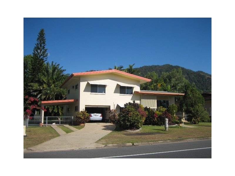5 Carnation Drive, Mooroobool QLD 4870