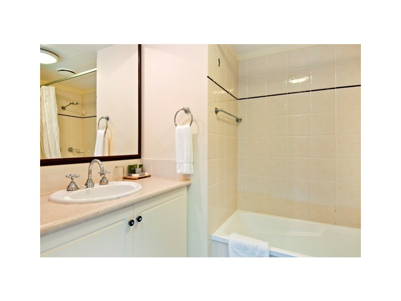 414/38 Abbott Street, Cairns City QLD 4870