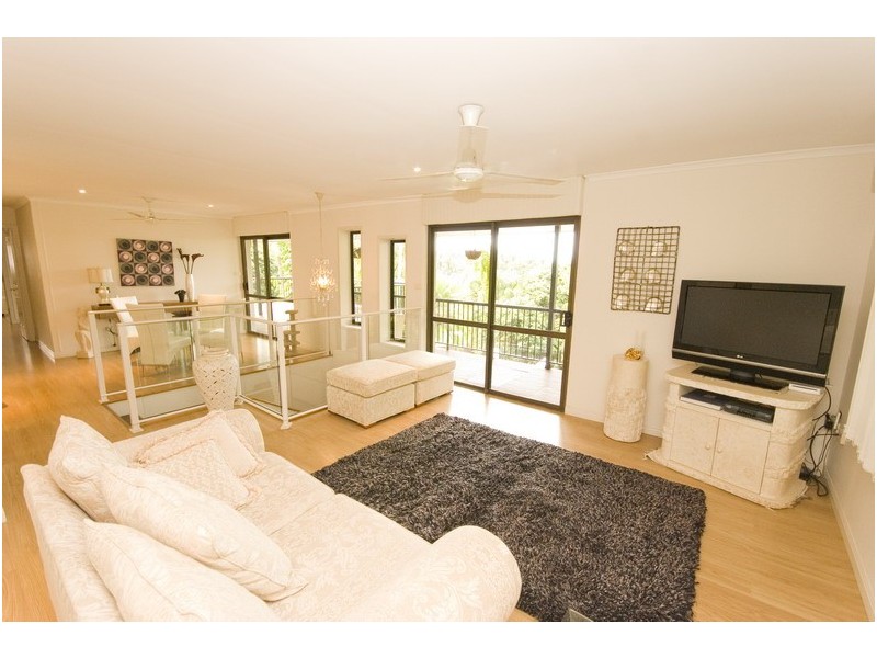 24 Bena Street, Smithfield QLD 4878