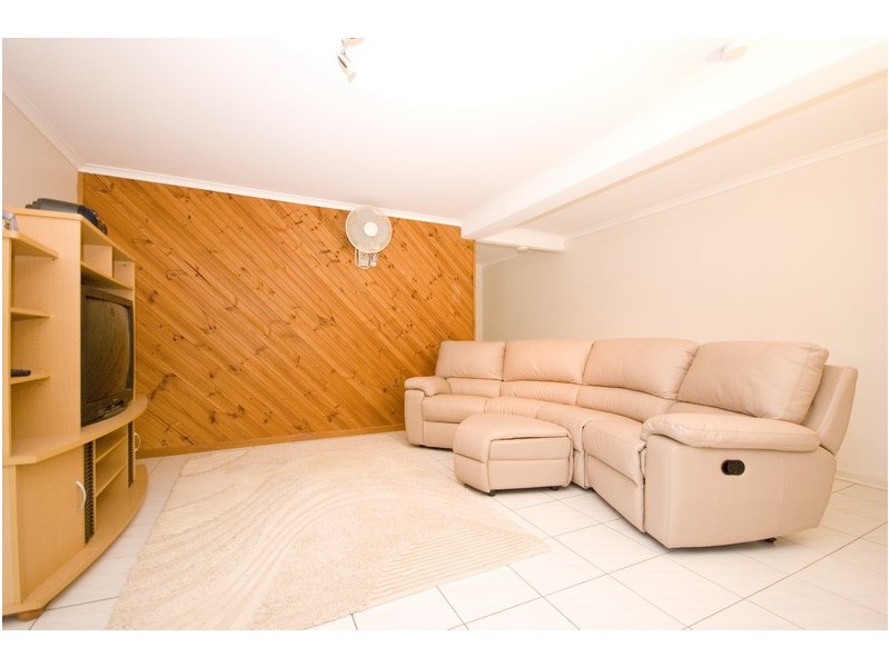 24 Bena Street, Smithfield QLD 4878
