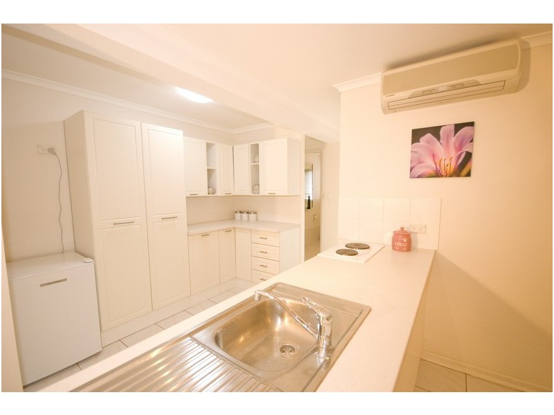 24 Bena Street, Smithfield QLD 4878