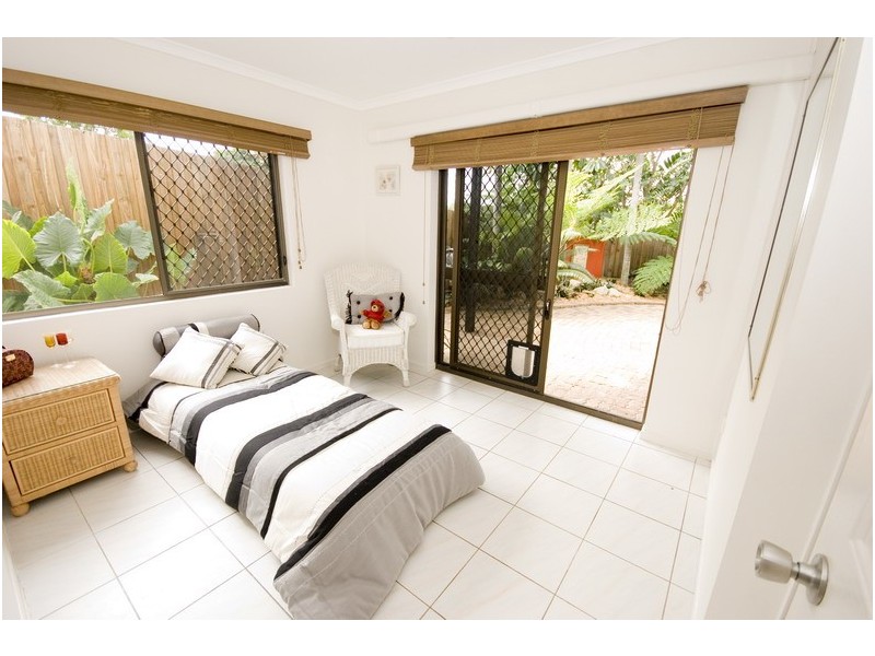 24 Bena Street, Smithfield QLD 4878