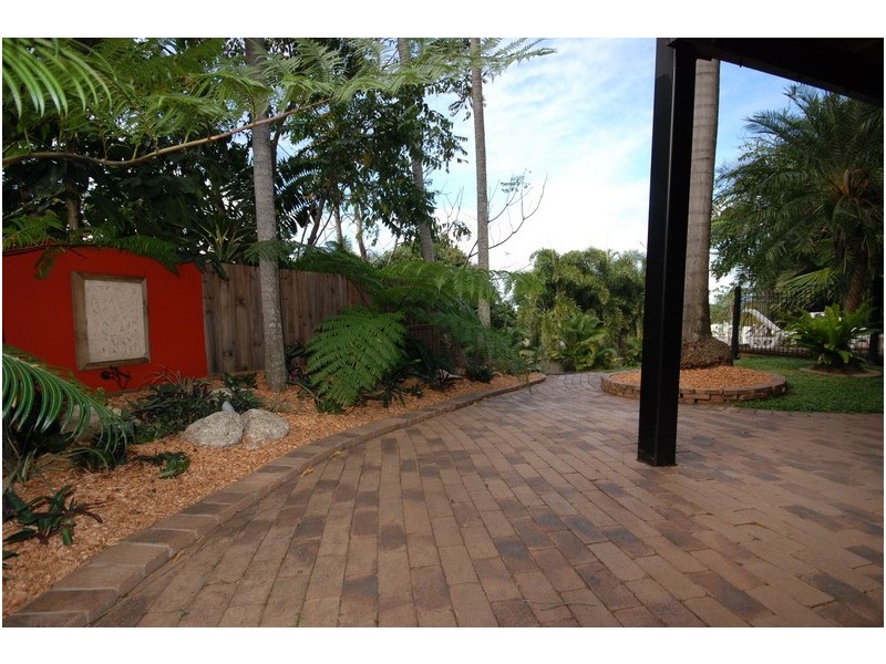 24 Bena Street, Smithfield QLD 4878