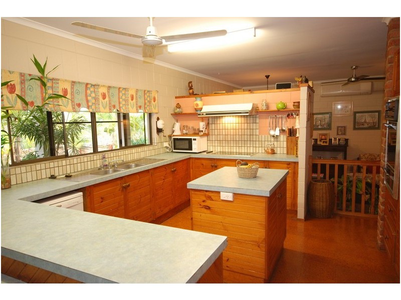 22 Bayview Street, Bayview Heights QLD 4868