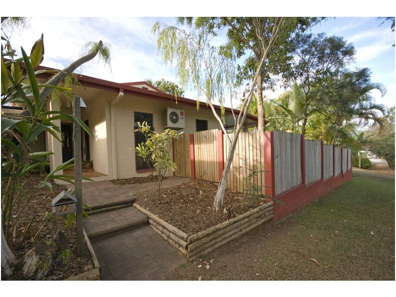 22 Bayview Street, Bayview Heights QLD 4868