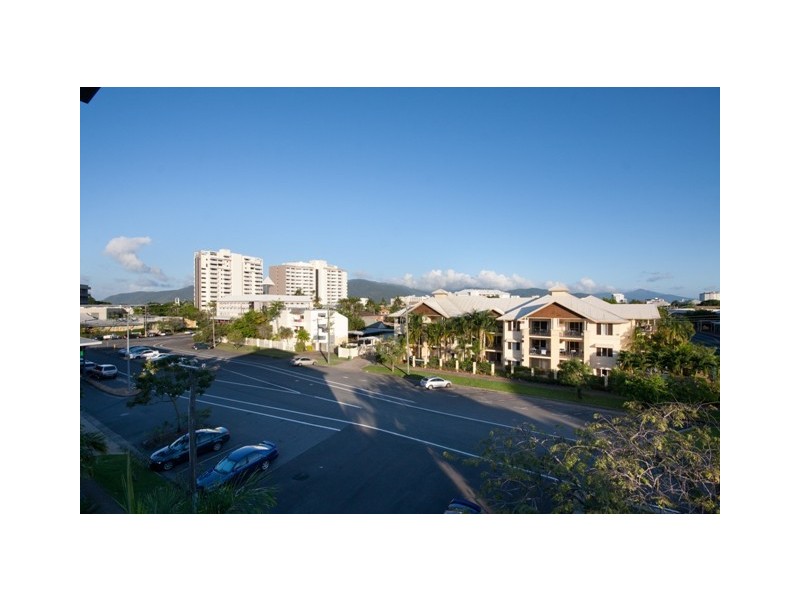 Cairns QLD 4870