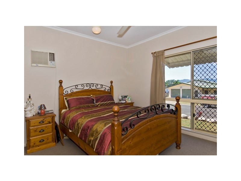 Bentley Park QLD 4869