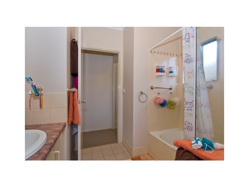 Bentley Park QLD 4869