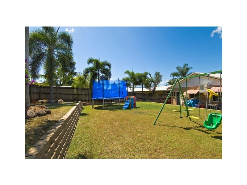 Bentley Park QLD 4869