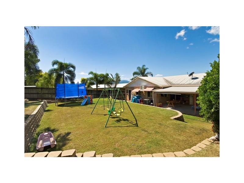 Bentley Park QLD 4869
