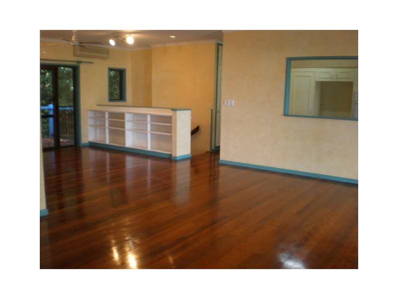 7 Crest Close, Bayview Heights QLD 4868