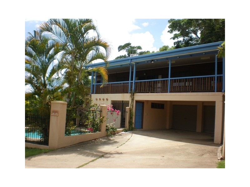 7 Crest Close, Bayview Heights QLD 4868