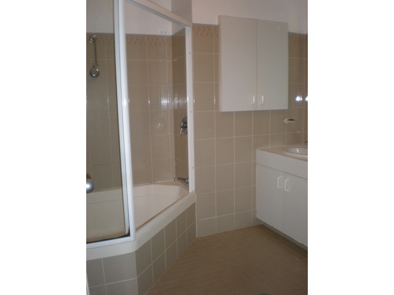 7 Crest Close, Bayview Heights QLD 4868