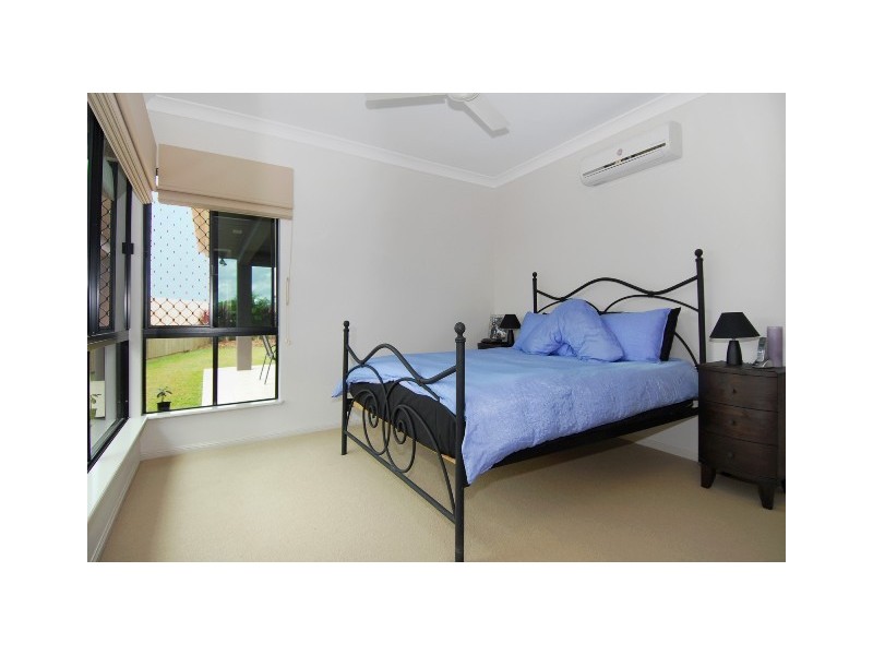 4 Turon Close, Bentley Park QLD 4869
