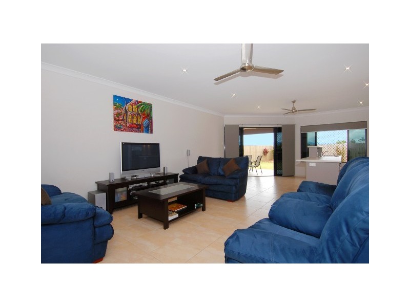 4 Turon Close, Bentley Park QLD 4869