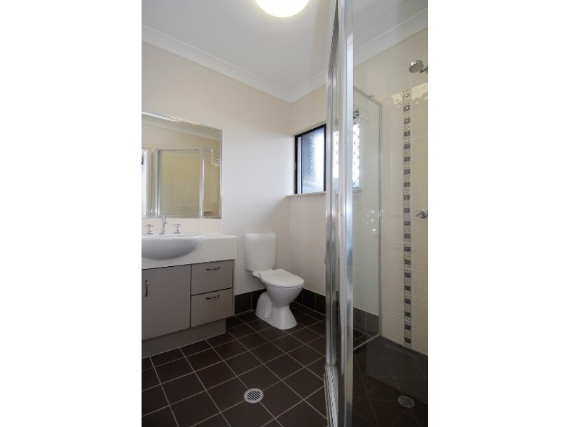 4 Turon Close, Bentley Park QLD 4869