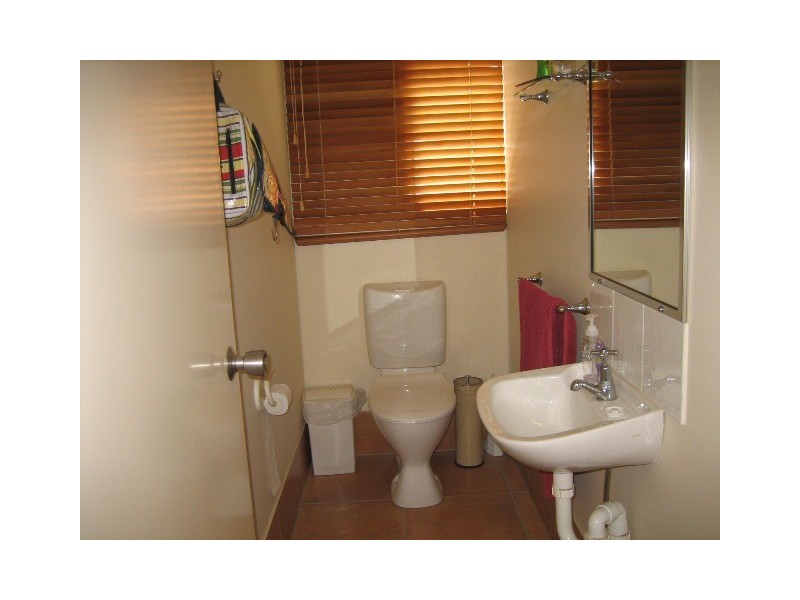 2/90 Aumuller Street, Cairns QLD 4870