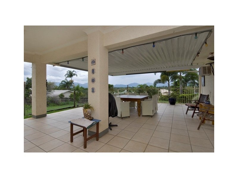 Bentley Park QLD 4869