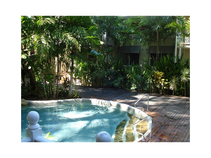 104/6 Triton Place, Palm Cove QLD 4879