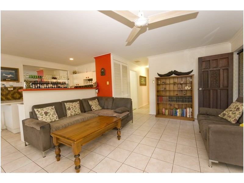 17 Carnation Drive, Mooroobool QLD 4870