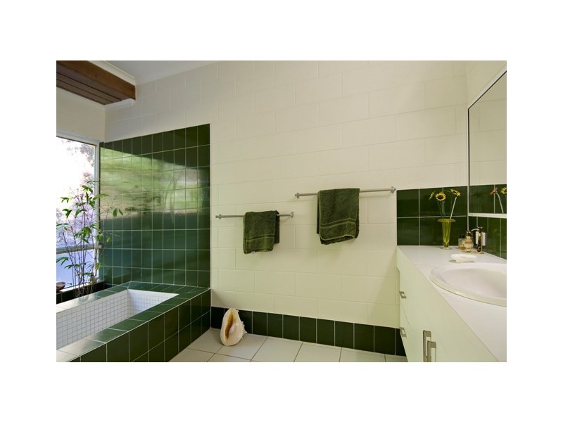 2266 Pine Creek Road, Cairns QLD 4870