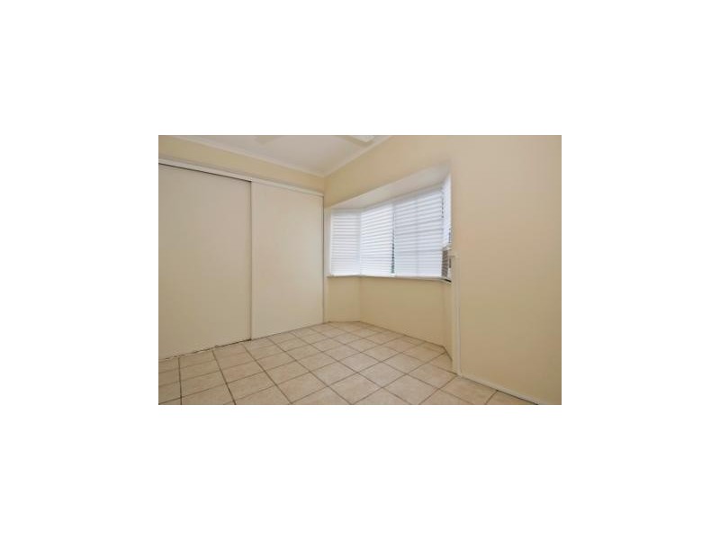 10/11 Brown Street, Woree QLD 4868