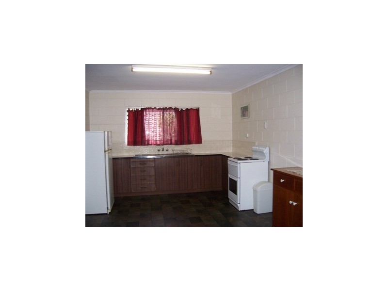 Westcourt QLD 4870