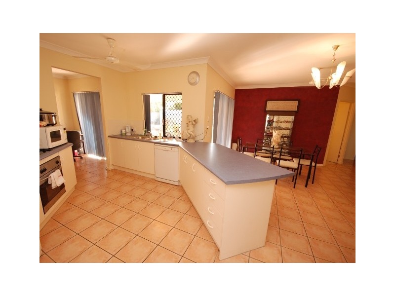 7 Avoch Court, Edmonton QLD 4869