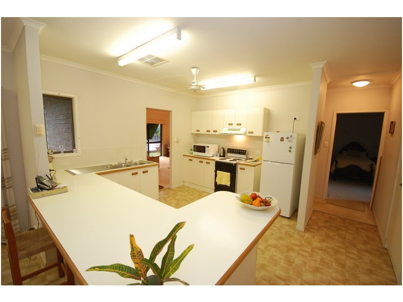 13 Sandpiper Court, Bayview Heights QLD 4868