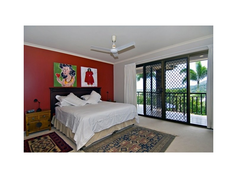 38 Eugenia Crescent, Redlynch QLD 4870