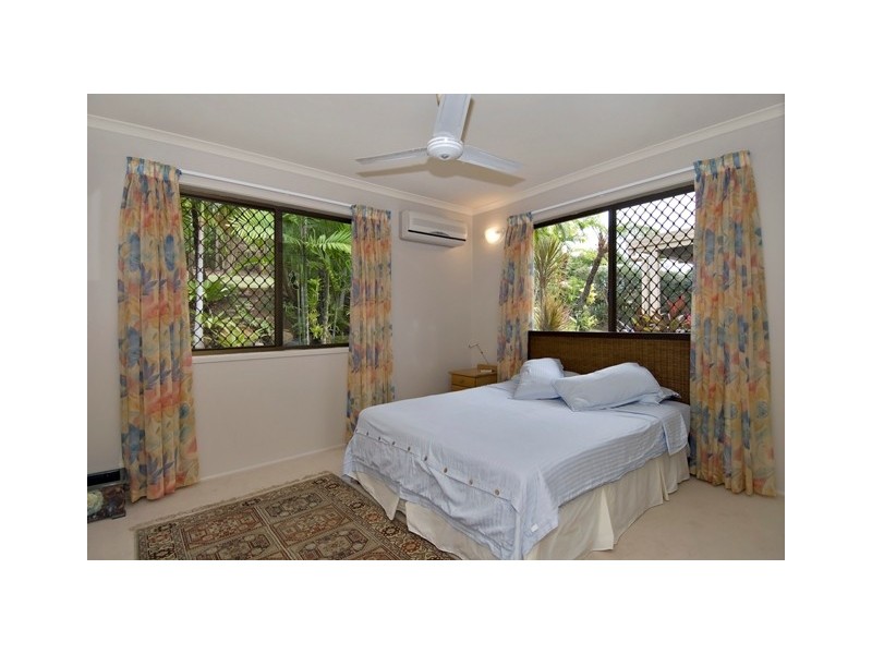 38 Eugenia Crescent, Redlynch QLD 4870