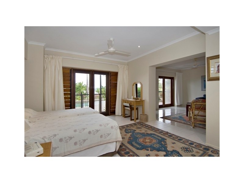 38 Eugenia Crescent, Redlynch QLD 4870