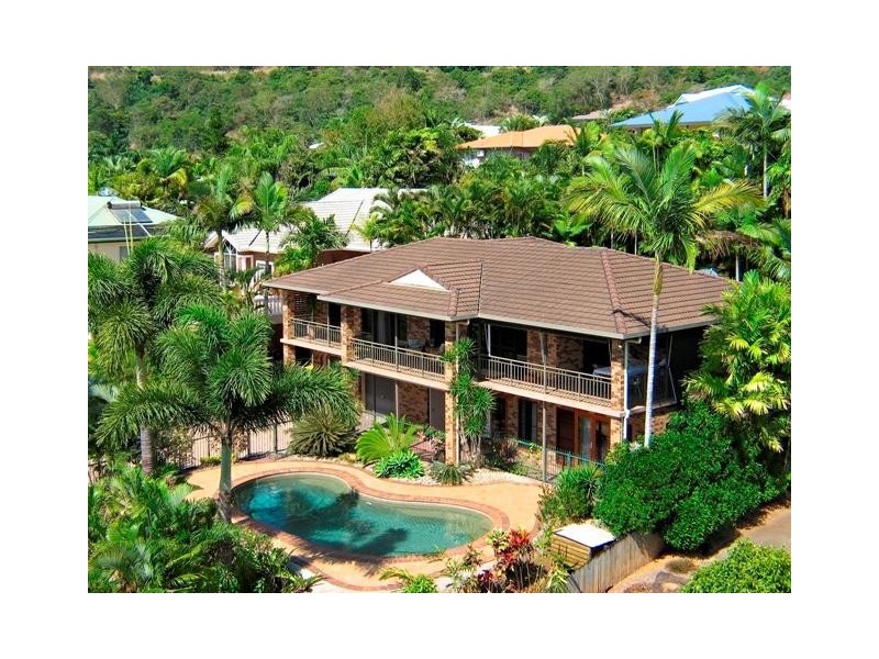 38 Eugenia Crescent, Redlynch QLD 4870