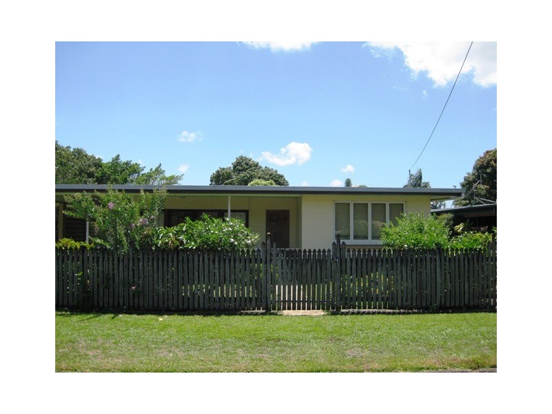 Manunda QLD 4870