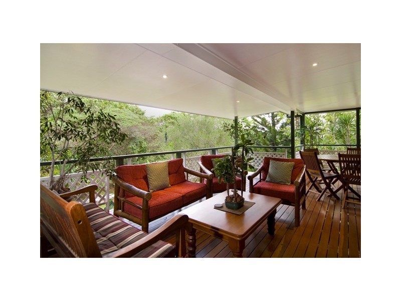 101 Harvey Road, Redlynch QLD 4870