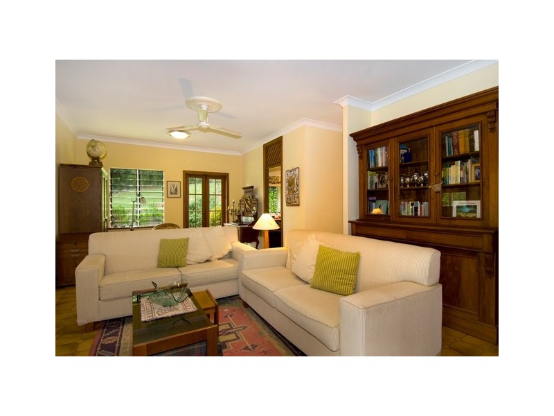 101 Harvey Road, Redlynch QLD 4870