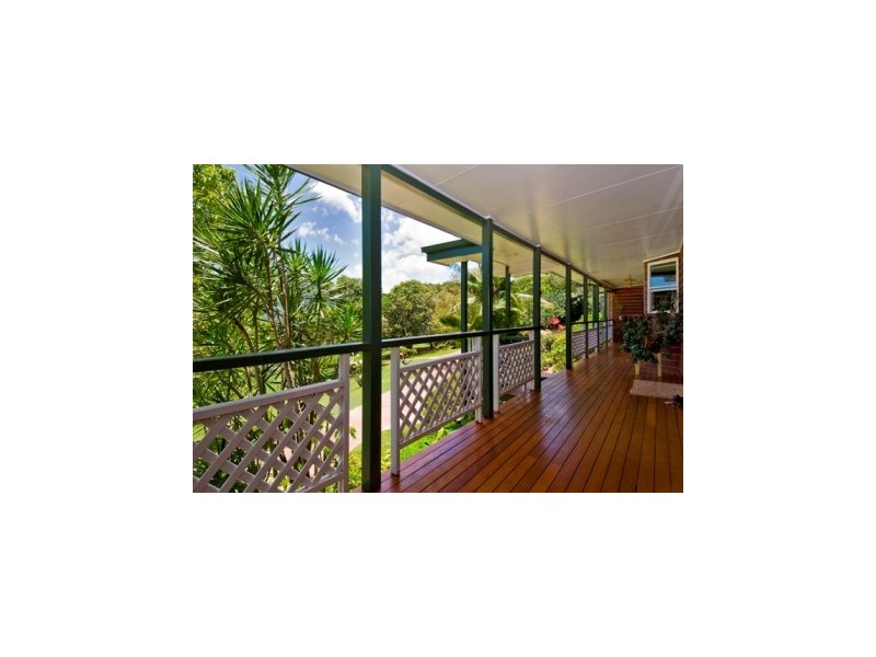 101 Harvey Road, Redlynch QLD 4870