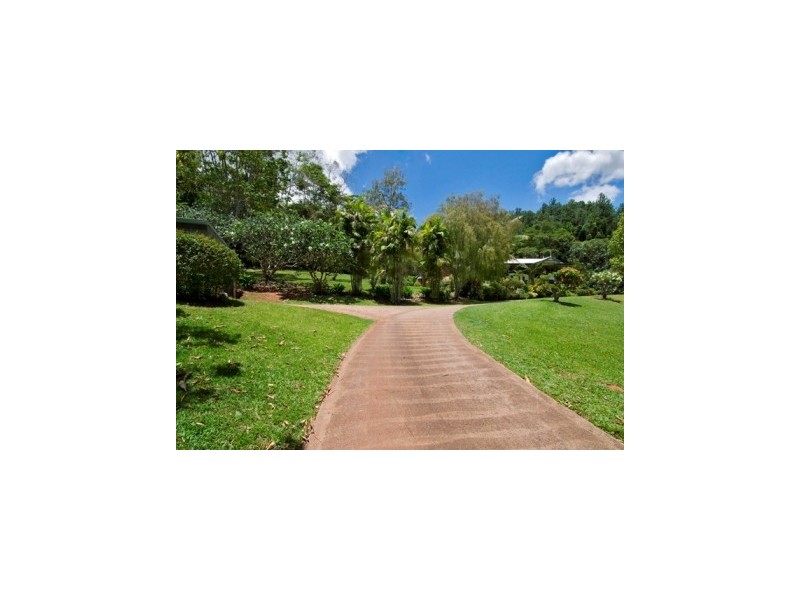 101 Harvey Road, Redlynch QLD 4870