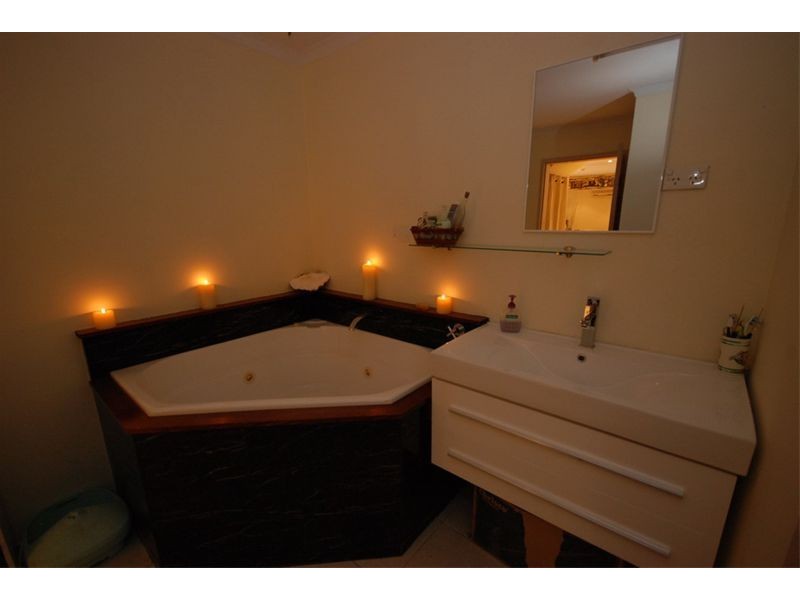 11 Pepperina Street, Mooroobool QLD 4870