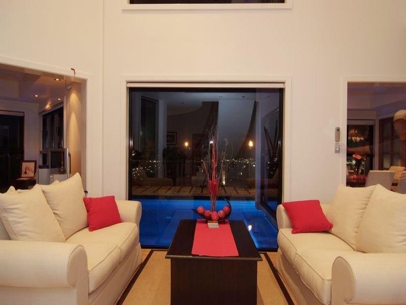 8 The Peak, Brinsmead QLD 4870